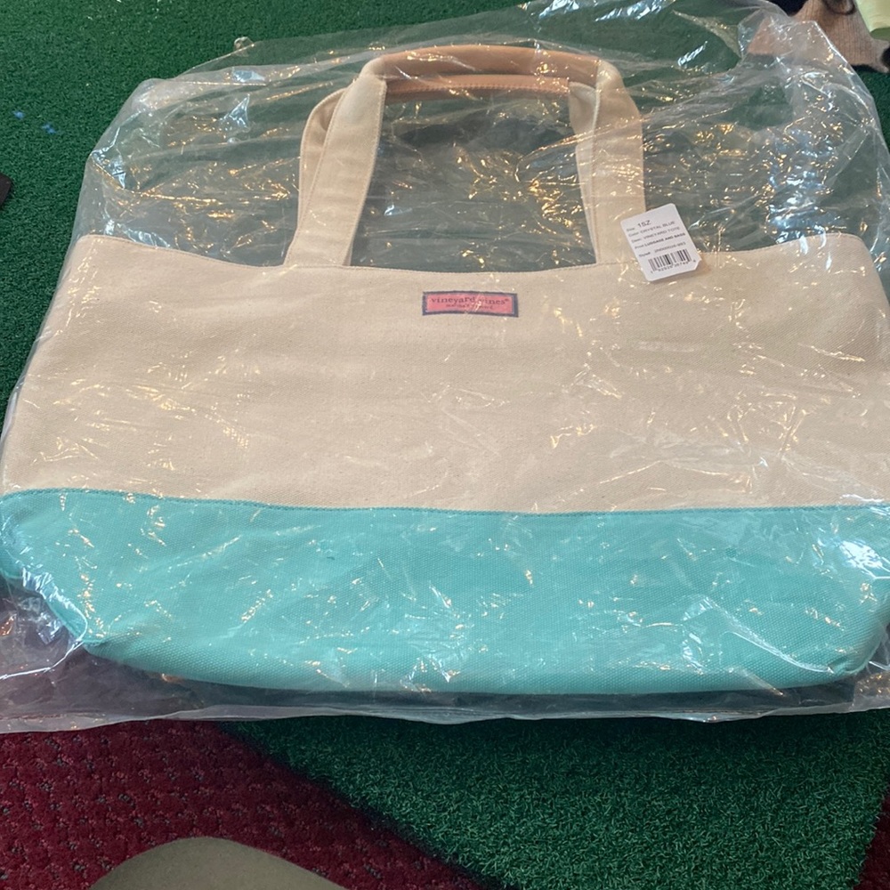 VV Large tote bag $40 each 20WX12L Navy is sold